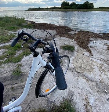  CYKELRUTER OG VANDREKORT